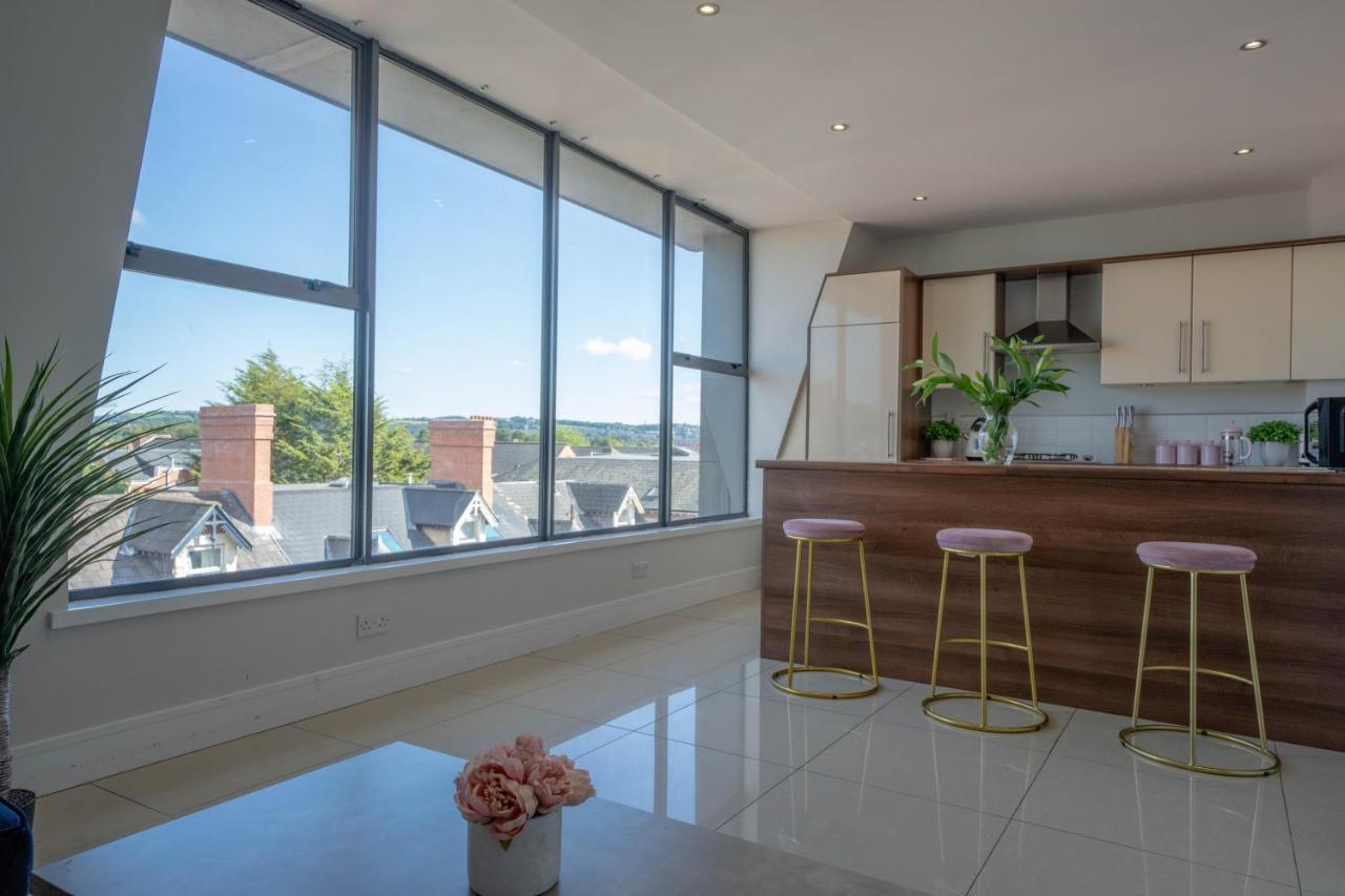 Rooftop Apartment At Queens Beautiful Views Belfast Eksteriør bilde